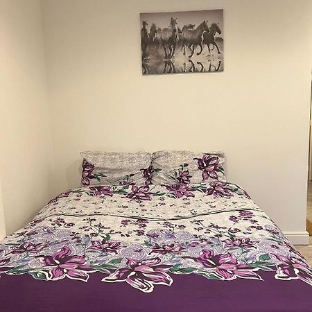 فينتشلي Modern Apartment In London المظهر الخارجي الصورة